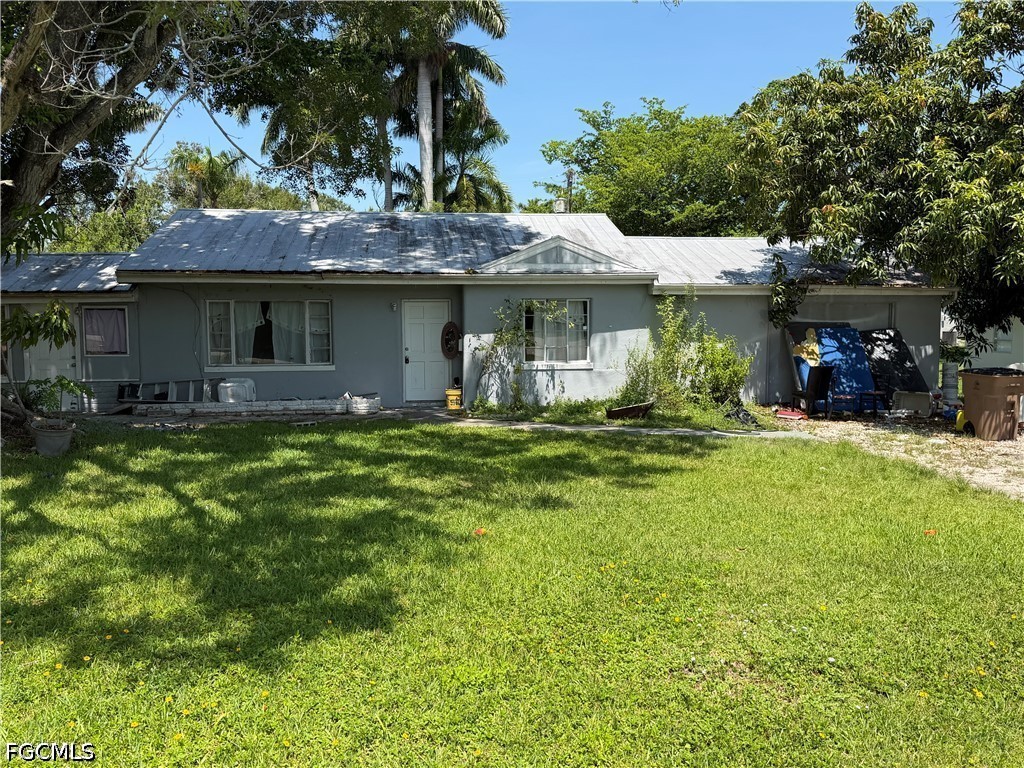324 New York Drive Fort Myers FL 33905 2026028321 image2