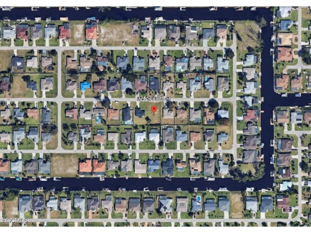 324 SE 30th Street Cape Coral FL 33904 2025005425 image1