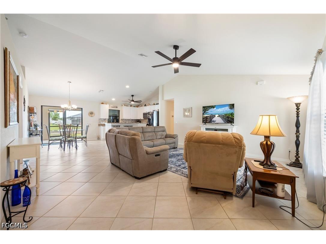324 SW 21st Terrace Cape Coral FL 33991 2026027514 image7