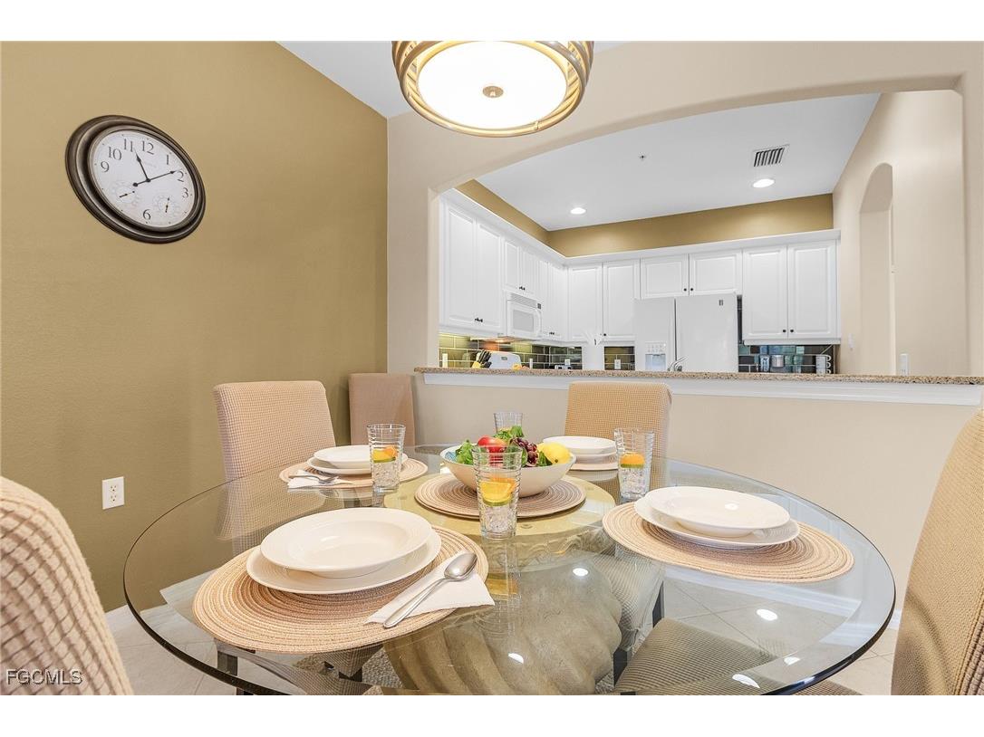 3240 Cottonwood Bend #201 Fort Myers FL 33905 2025009511 image4