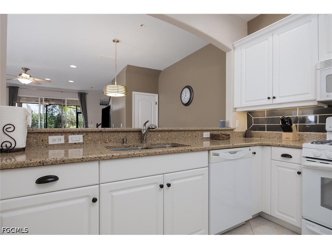 3240 Cottonwood Bend #201 Fort Myers FL 33905 2026016318 image10