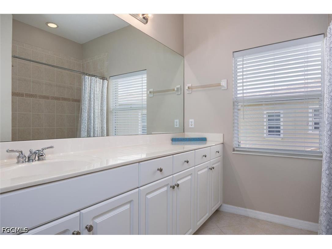 3240 Cottonwood Bend #201 Fort Myers FL 33905 2026016318 image22