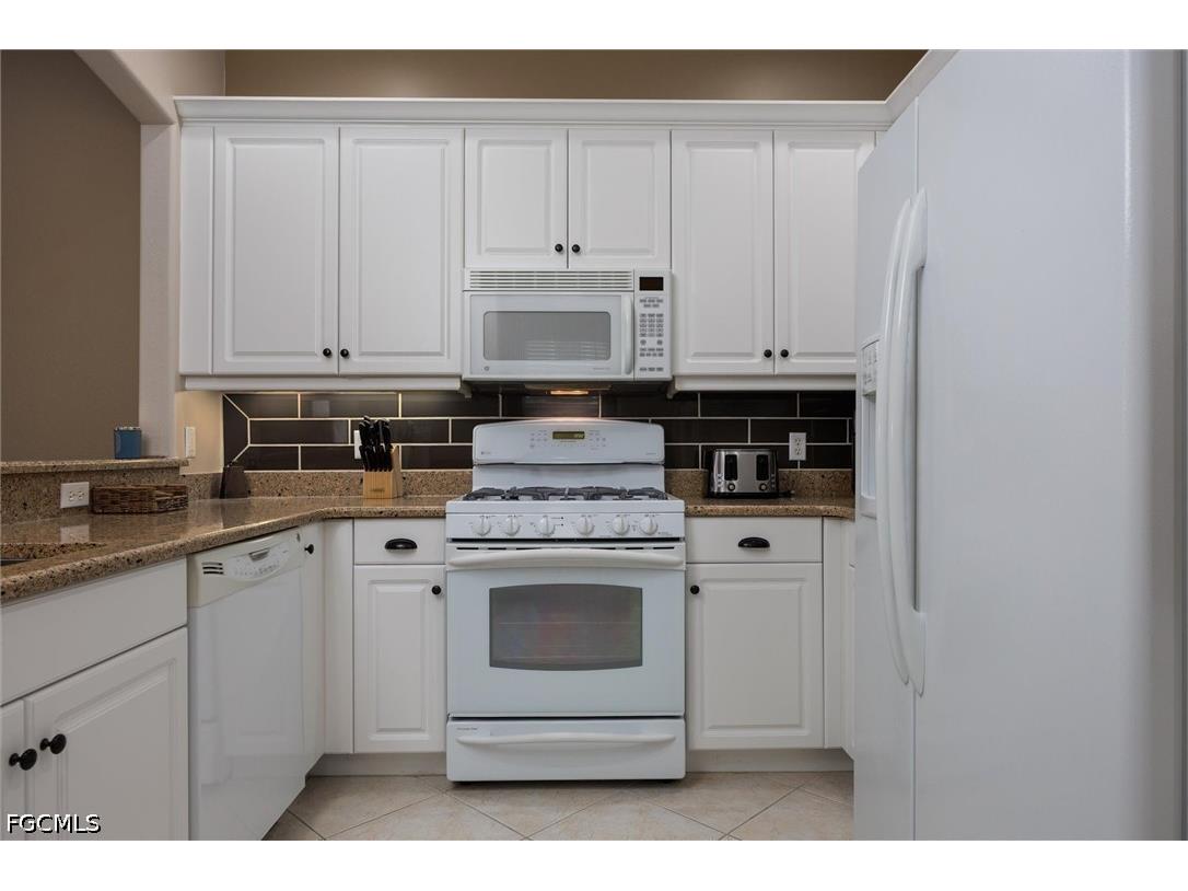 3240 Cottonwood Bend #201 Fort Myers FL 33905 2026016318 image9