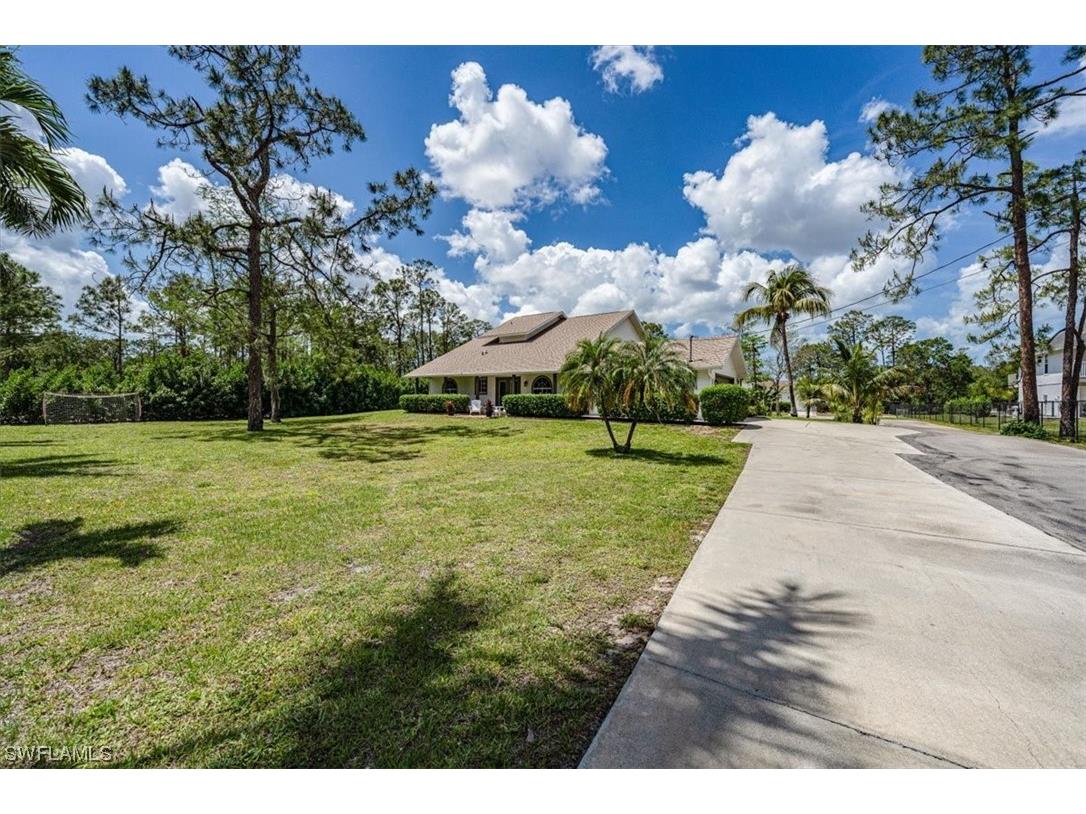 3241 66th Street SW Naples FL 34105 223027566 image1