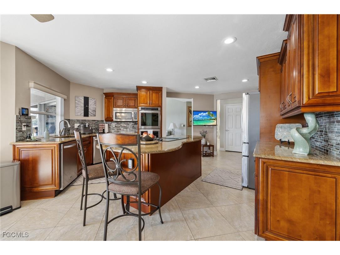 3241 SE 1st Court Cape Coral FL 33904 2025016952 image20