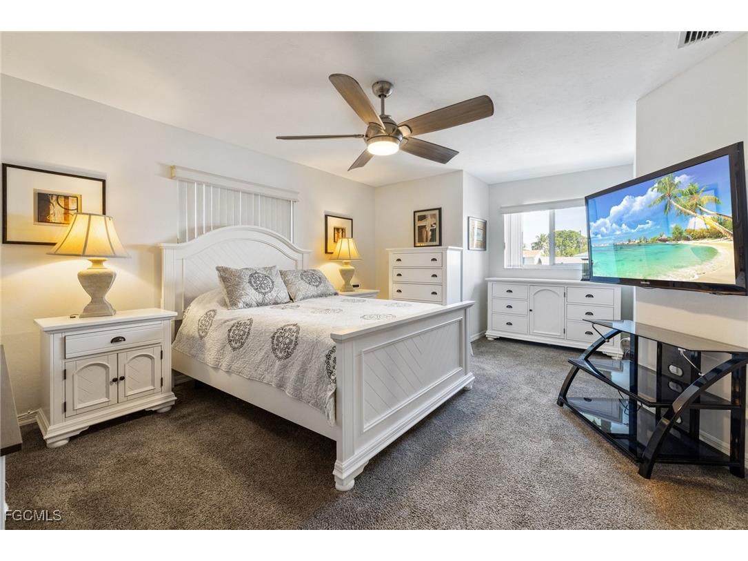 3241 SE 1st Court Cape Coral FL 33904 2025016952 image25