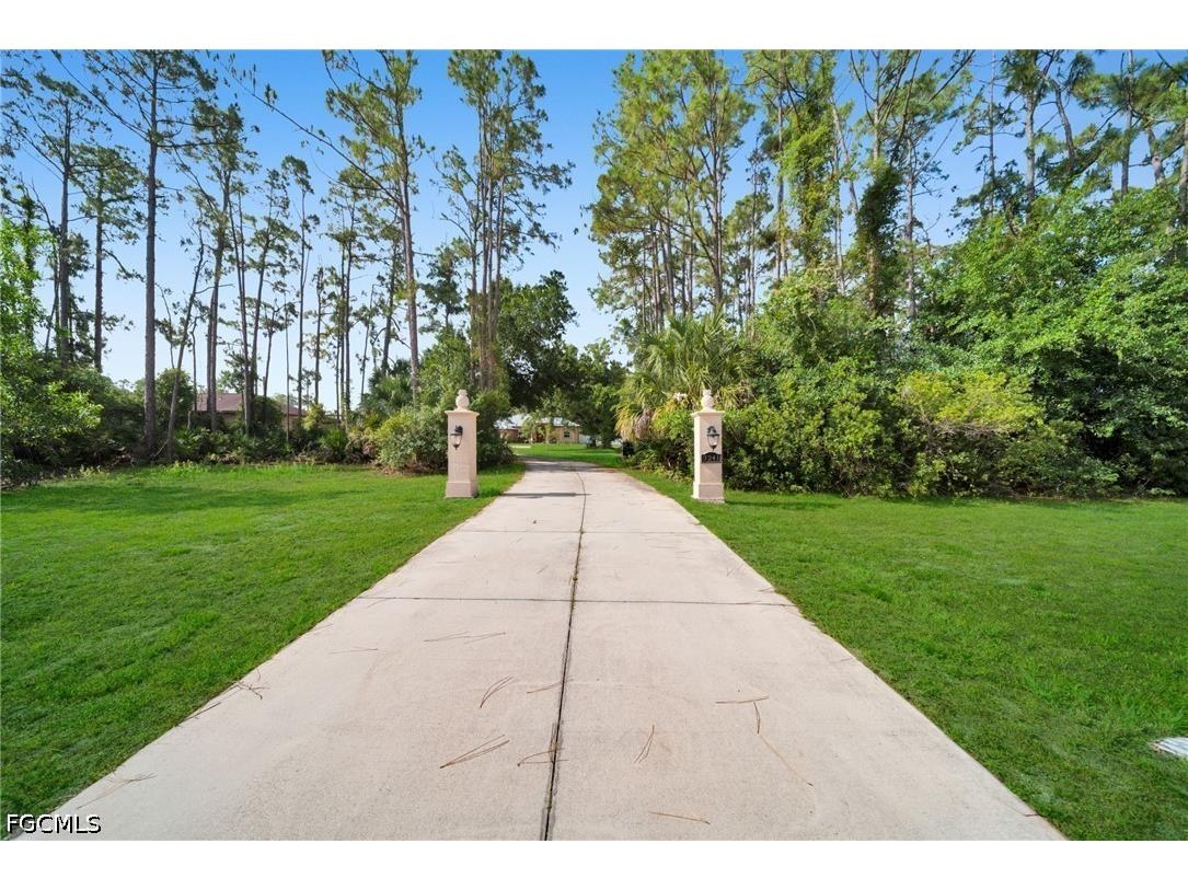 3241 Tropicaire Boulevard North Port FL 34286 2026022887 image3