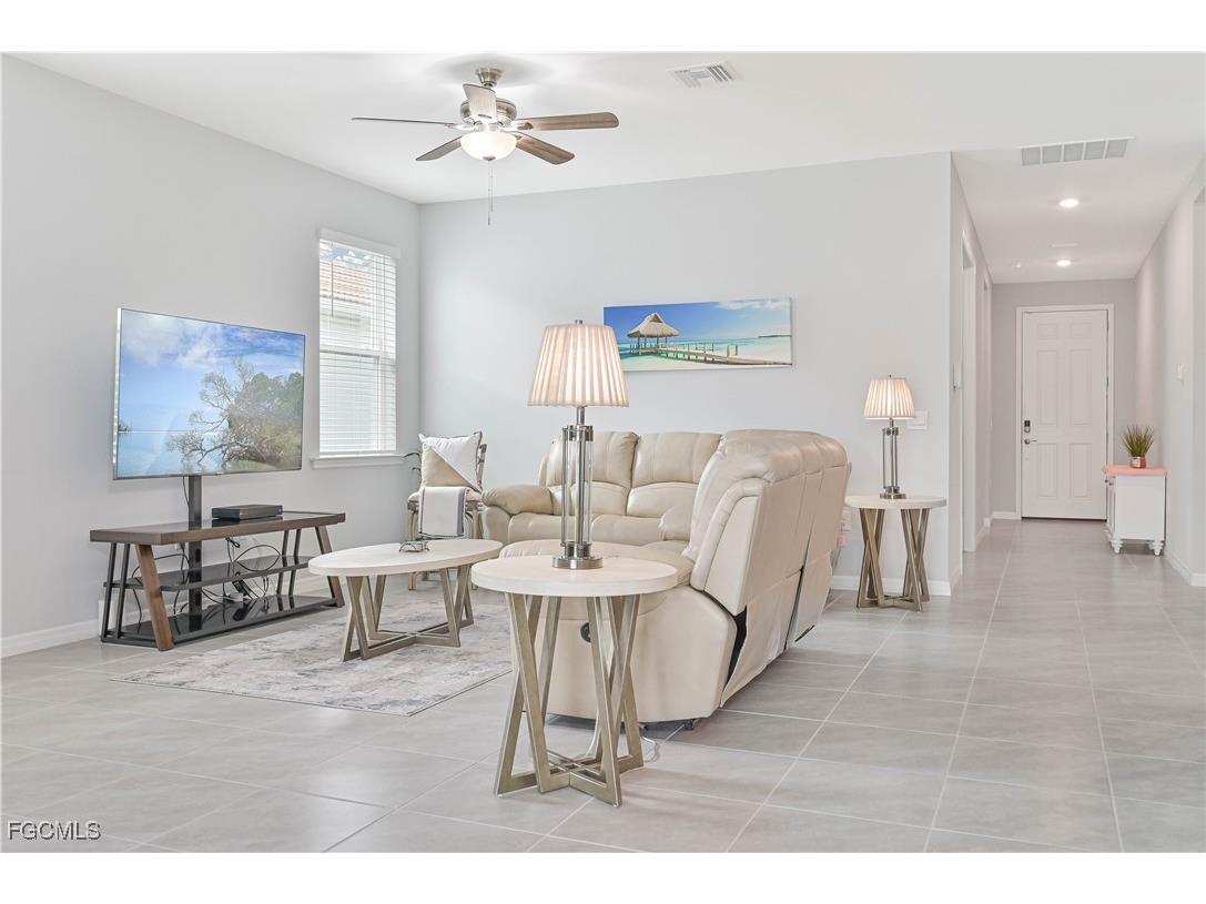 3242 Apple Blossom Drive Alva FL 33920 2025013955 image19