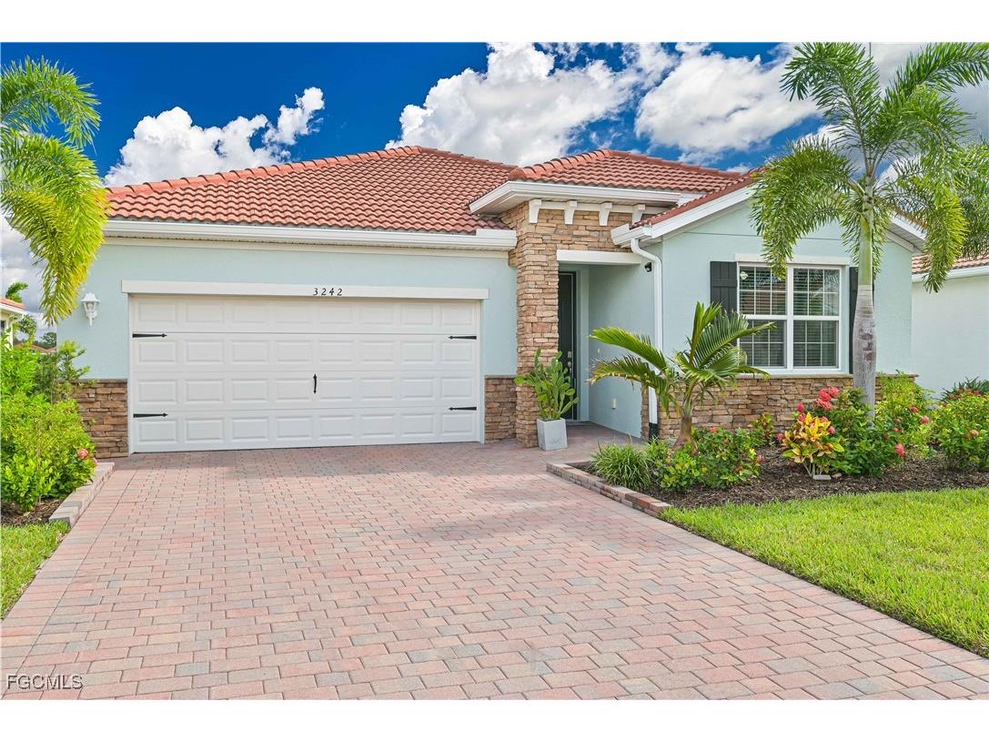 3242 Apple Blossom Drive Alva FL 33920 2025013955 image2