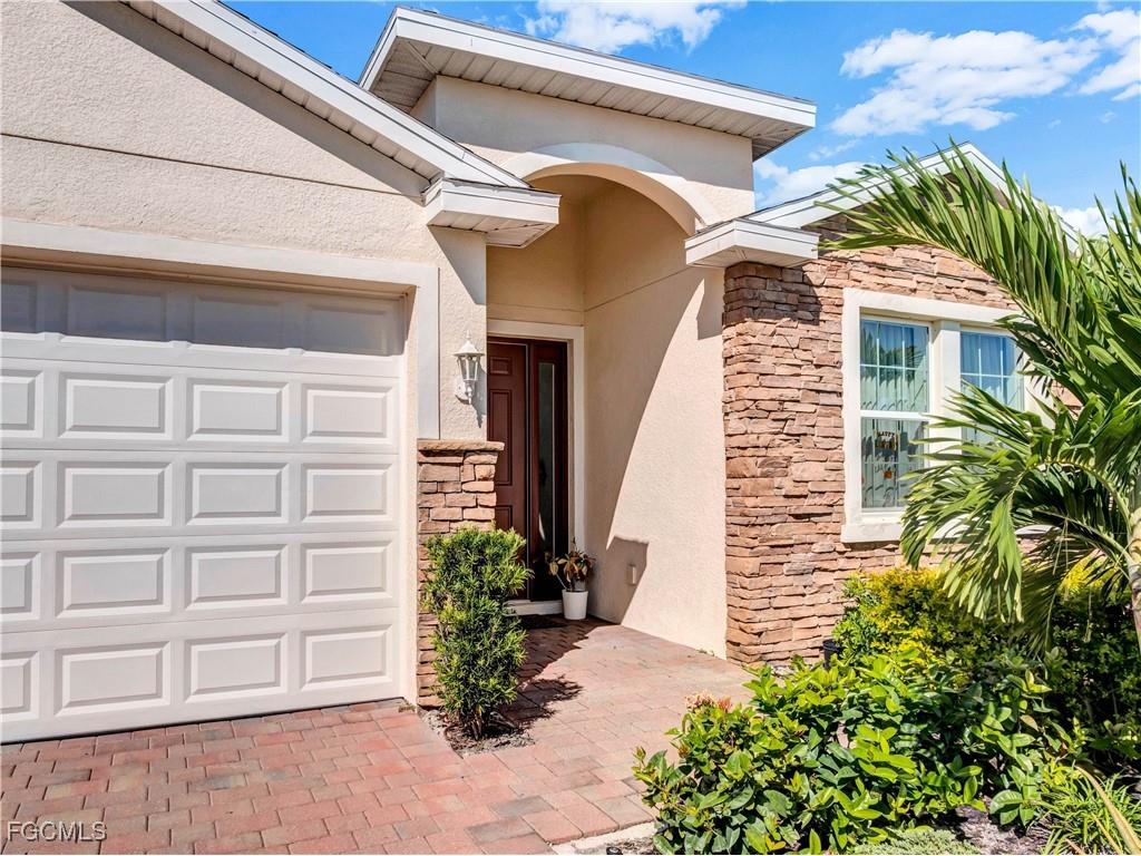 3242 Baravaldo Circle Cape Coral FL 33909 2025021813 image1