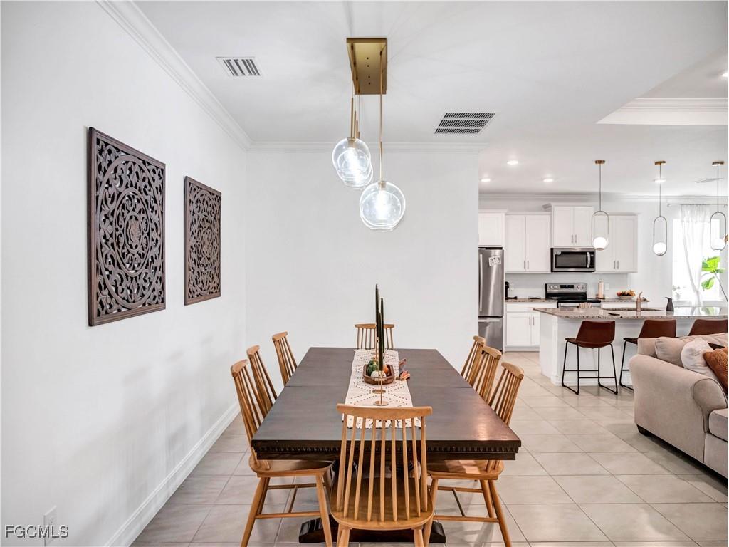 3242 Baravaldo Circle Cape Coral FL 33909 2025021813 image10