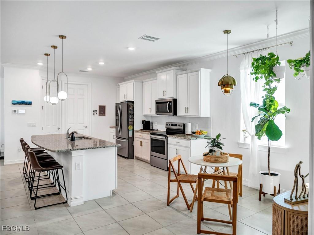 3242 Baravaldo Circle Cape Coral FL 33909 2025021813 image12