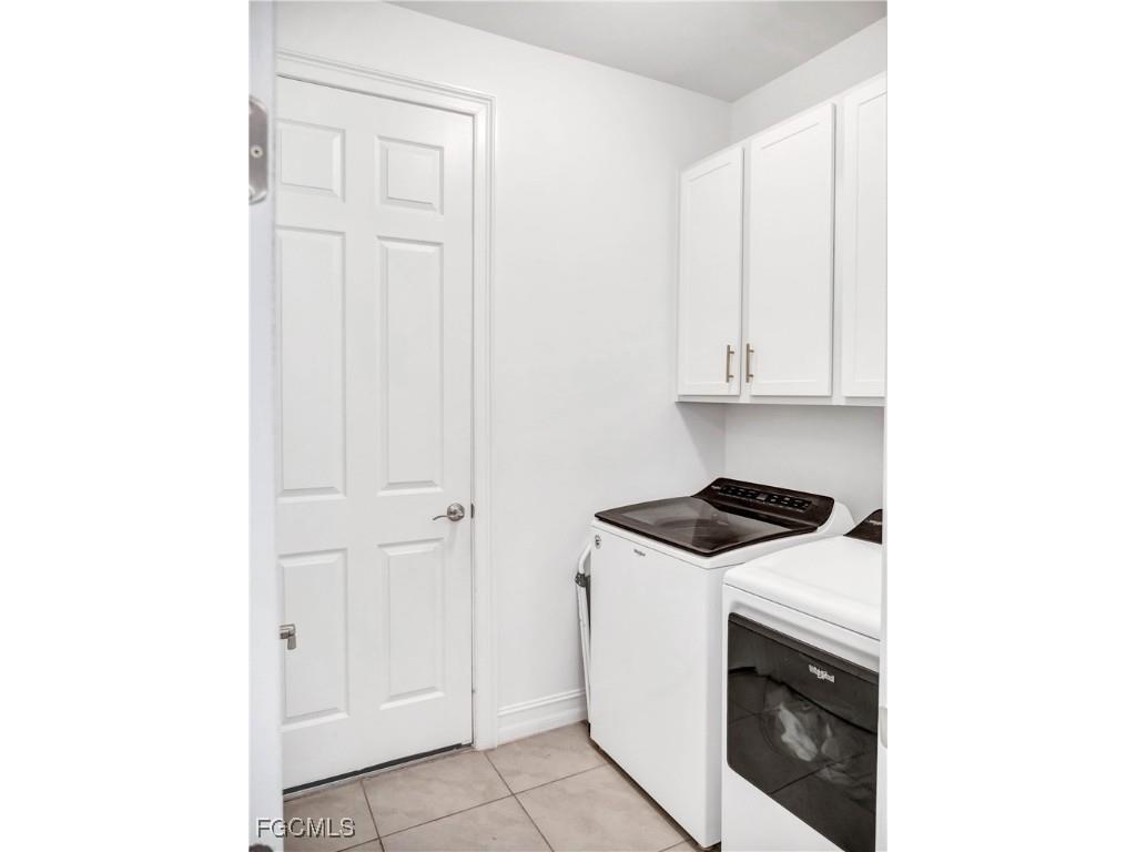 3242 Baravaldo Circle Cape Coral FL 33909 2025021813 image16