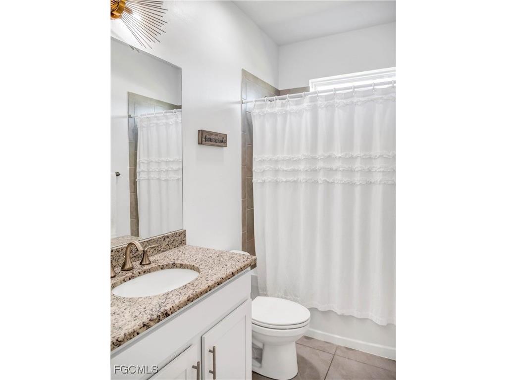 3242 Baravaldo Circle Cape Coral FL 33909 2025021813 image20