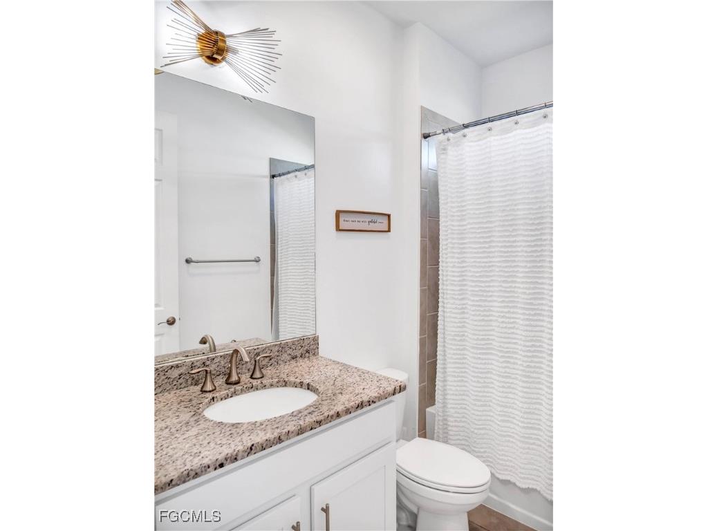 3242 Baravaldo Circle Cape Coral FL 33909 2025021813 image27