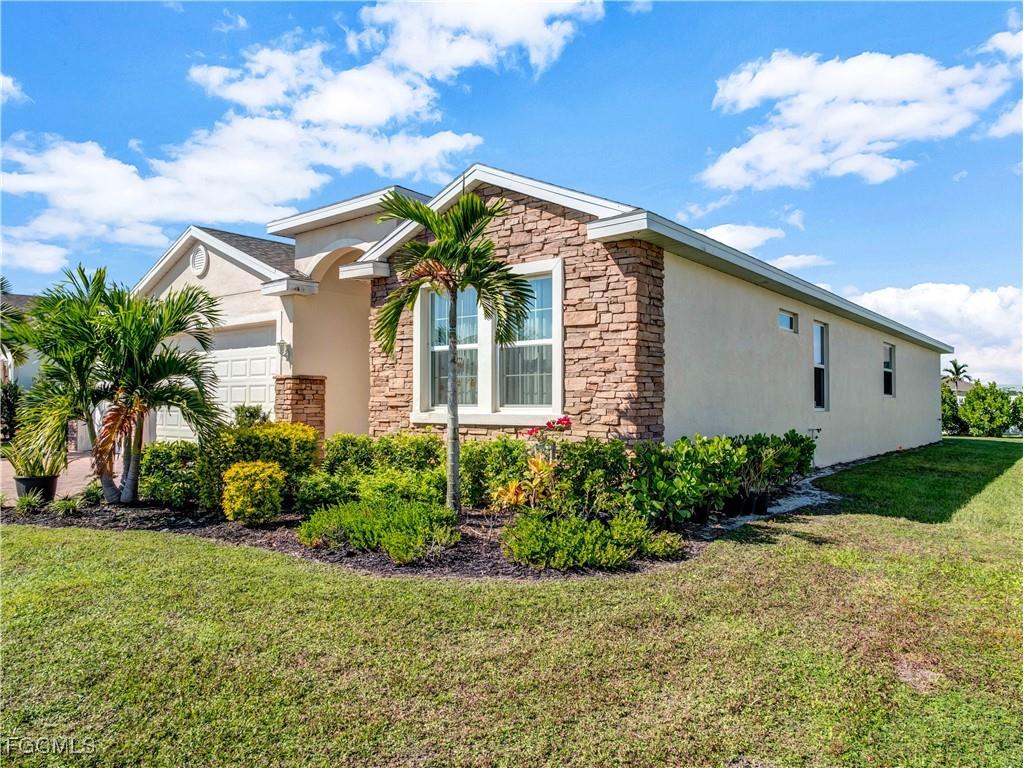 3242 Baravaldo Circle Cape Coral FL 33909 2025021813 image4