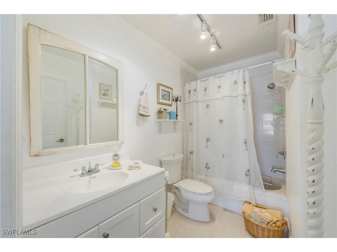 3243 Horse Carriage Way #108 Naples FL 34105 225080835 image16