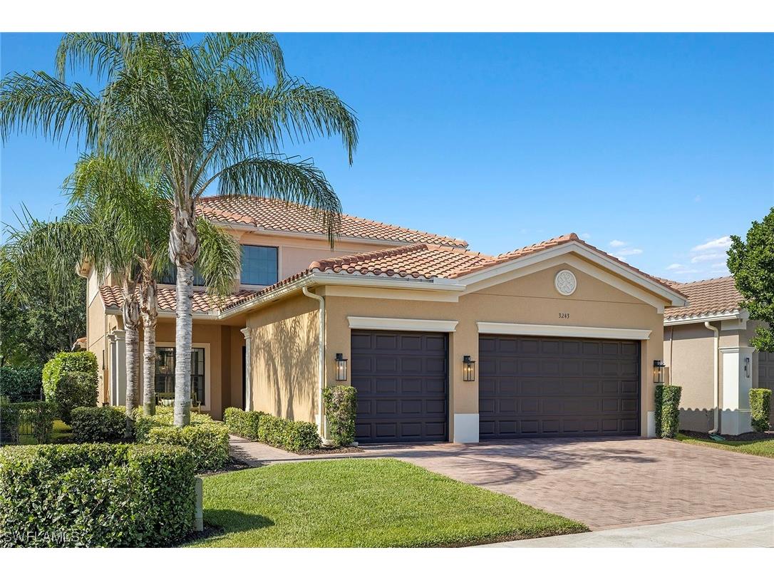 3243 Pacific Drive Naples FL 34119 223034235 image1