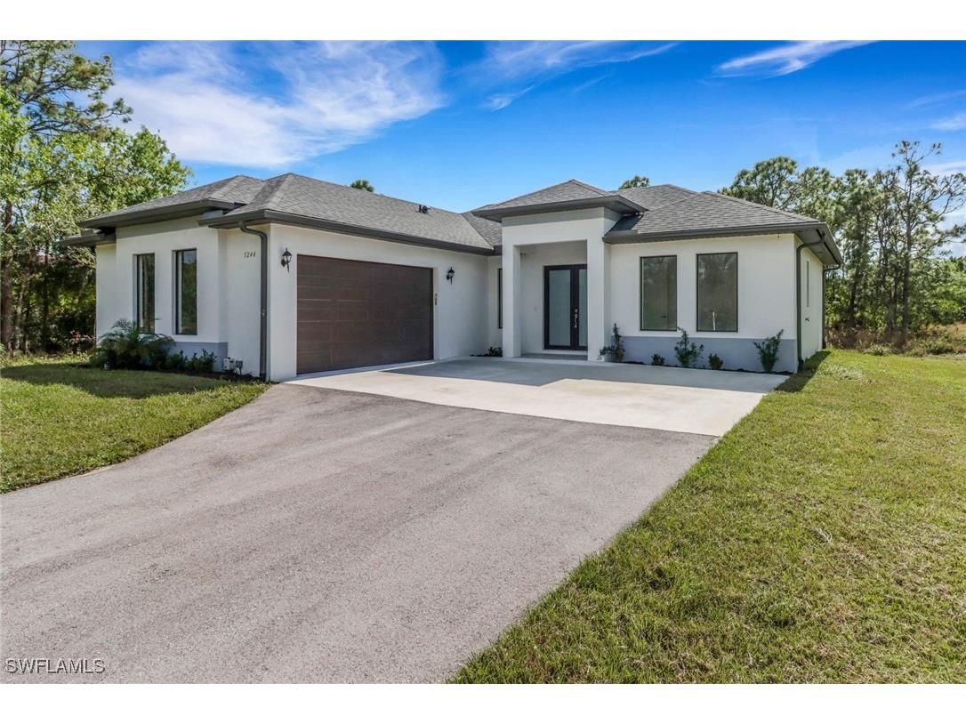 3244 66th Avenue NE Naples FL 34120 225014220 image1