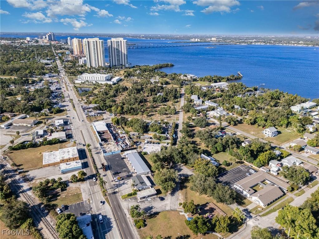 3244 Royalston Avenue Fort Myers FL 33916 2025022276 image4