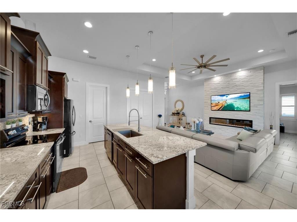 3246 NW 21st Terrace Cape Coral FL 33993 2026006281 image11