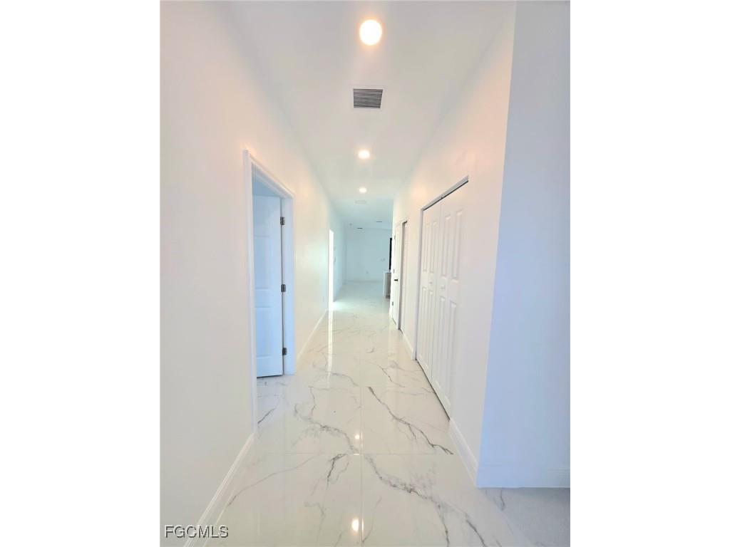 3248 Franklin Street Fort Myers FL 33916 2025019892 image3