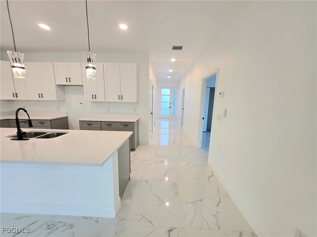 3248 Franklin Street Fort Myers FL 33916 2025019892 image4