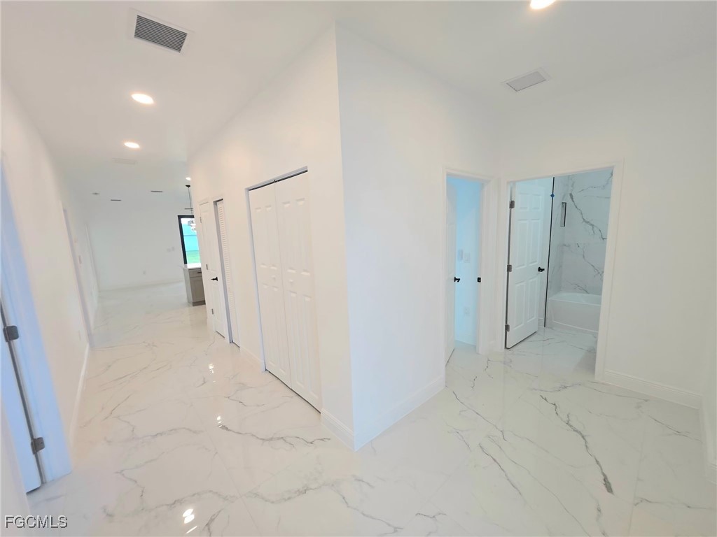 3248 Franklin Street Fort Myers FL 33916 2025019892 image8