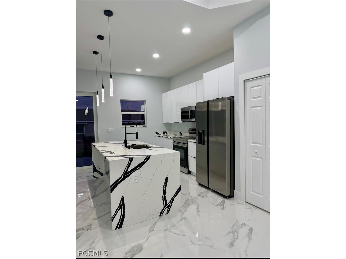 325 / 327 Gordon Avenue S Lehigh Acres FL 33973 2026010161 image3