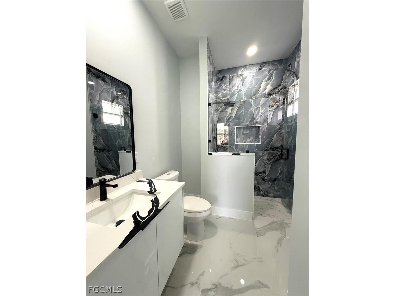 325 / 327 Gordon Avenue S Lehigh Acres FL 33973 2026010161 image6