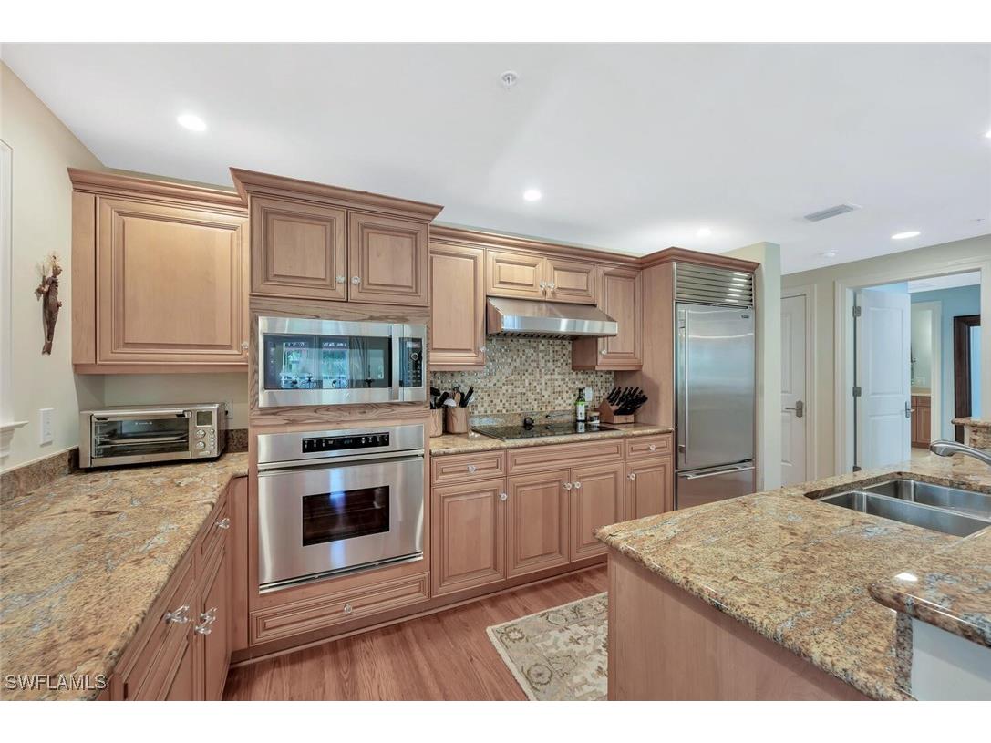 325 3rd Street S #6 Naples FL 34102 225078435 image11