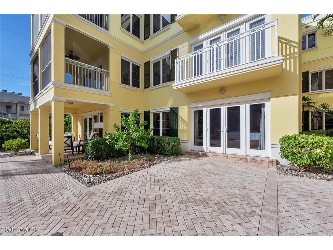 325 3rd Street S #6 Naples FL 34102 225078435 image30