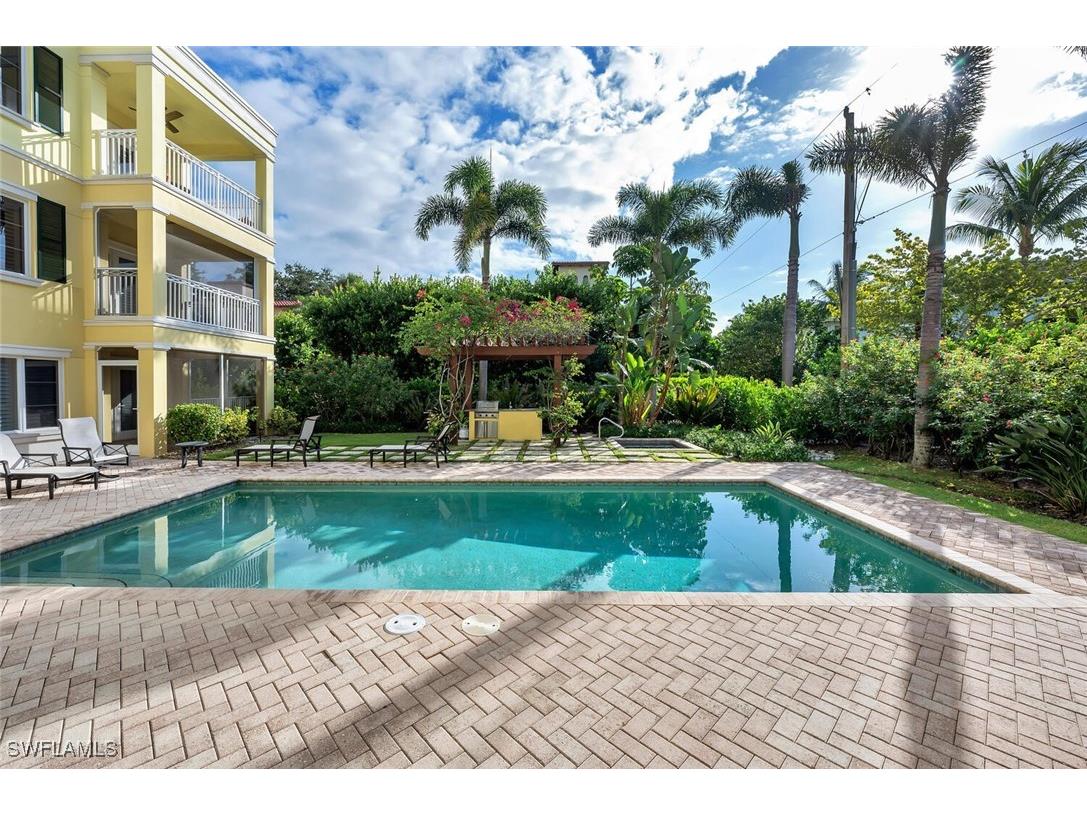 325 3rd Street S #6 Naples FL 34102 225078435 image35
