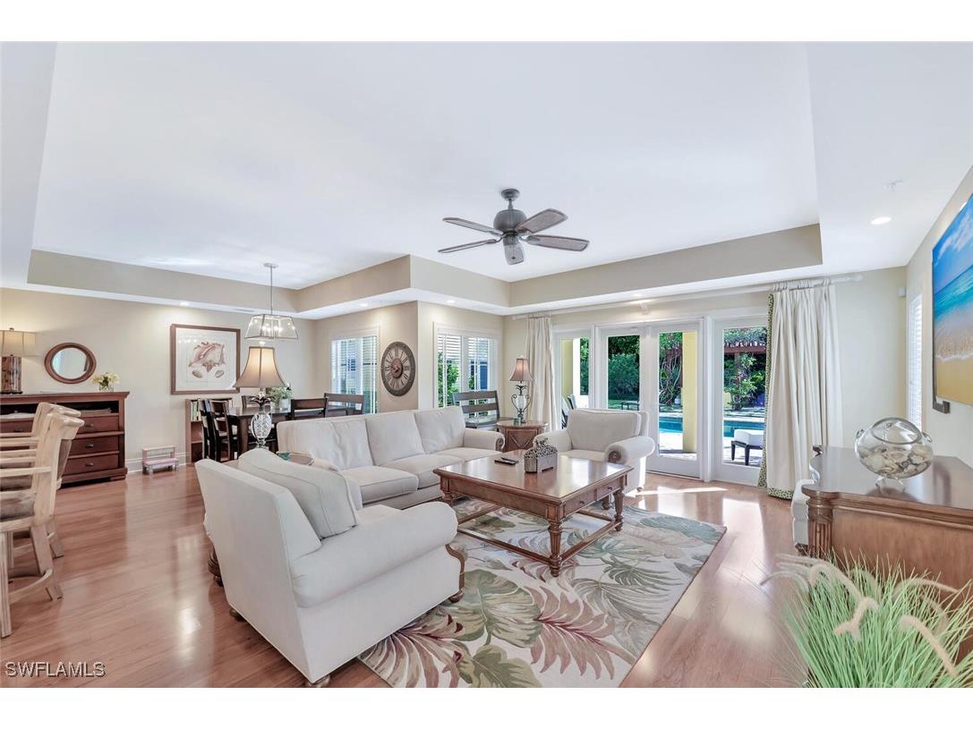 325 3rd Street S #6 Naples FL 34102 225078435 image5