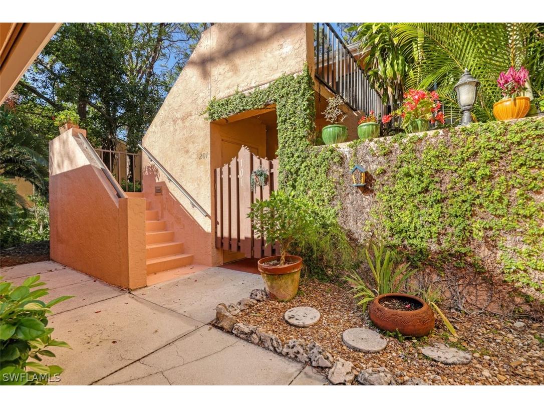 325 Bay Forest Drive #201 Naples FL 34110 223003387 image1