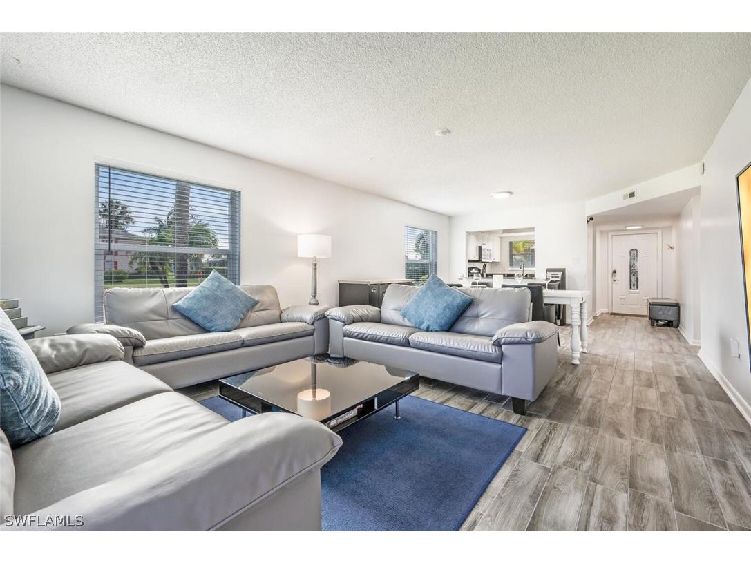 325 Charlemagne Boulevard #A100 Naples FL 34112 224029266 image1