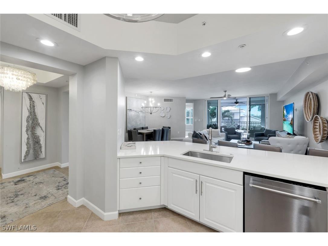 325 Dunes Boulevard #204 Naples FL 34110 226007048 image13