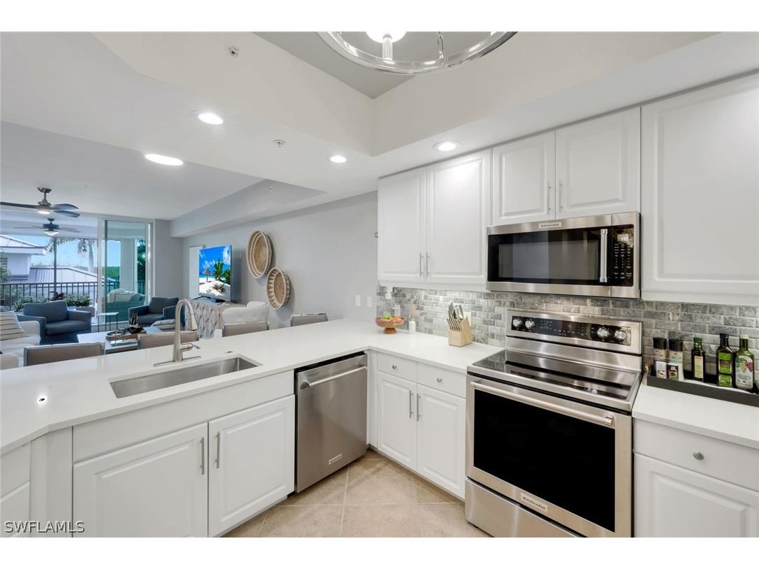 325 Dunes Boulevard #204 Naples FL 34110 226007048 image14