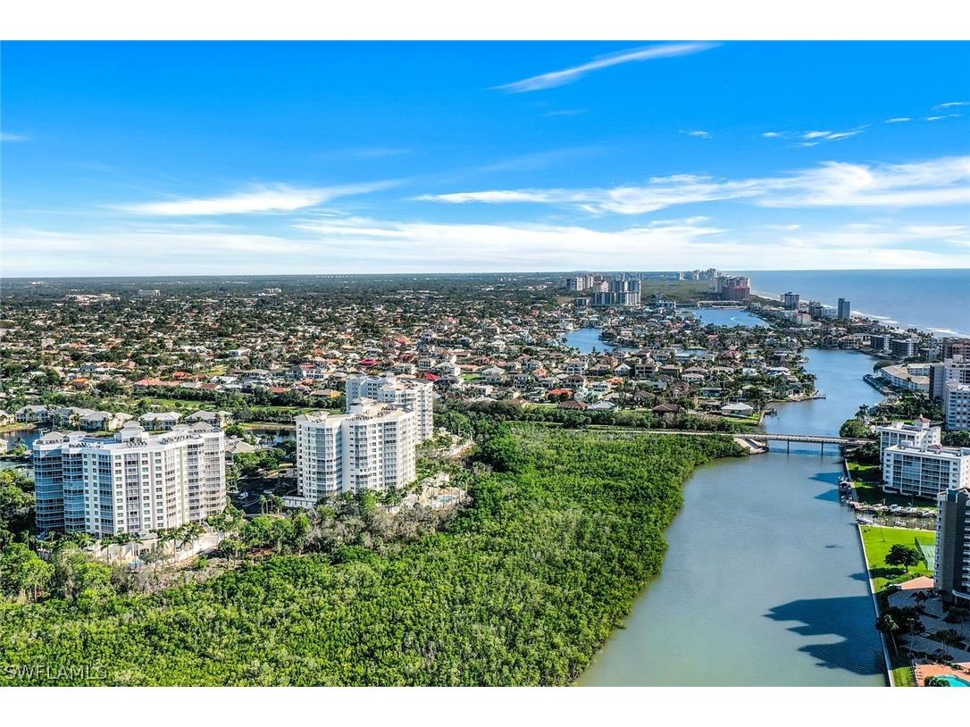 325 Dunes Boulevard #204 Naples FL 34110 226007048 image28