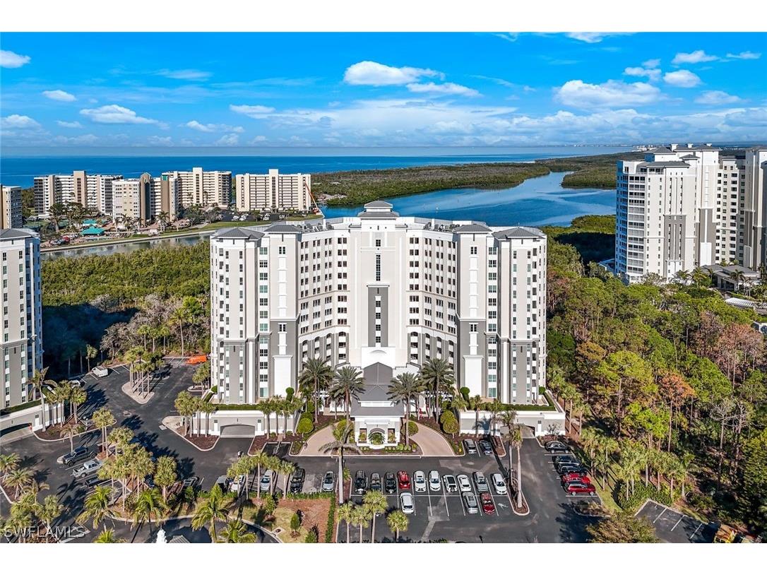 325 Dunes Boulevard #204 Naples FL 34110 226007048 image3