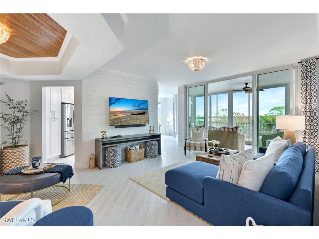 325 Dunes Boulevard #405 Naples FL 34110 225005652 image1