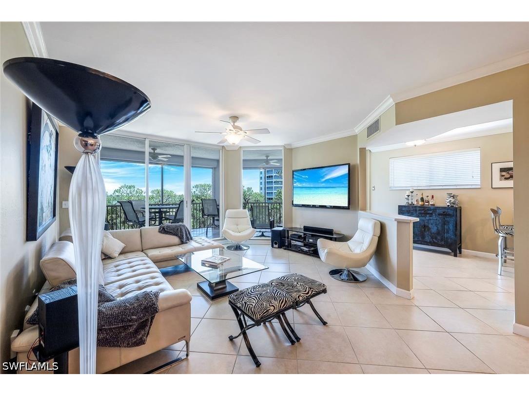 325 Dunes Boulevard #406 Naples FL 34110 226018443 image4