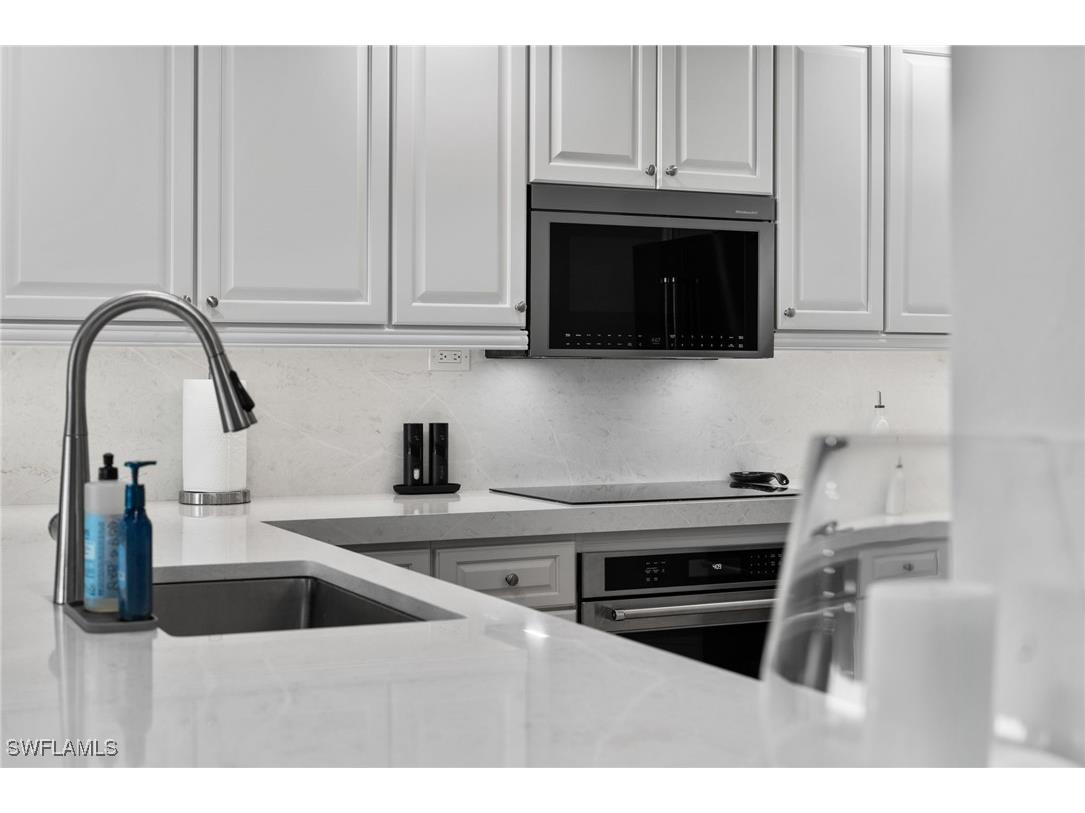 325 Dunes Boulevard #904 Naples FL 34110 226000600 image4