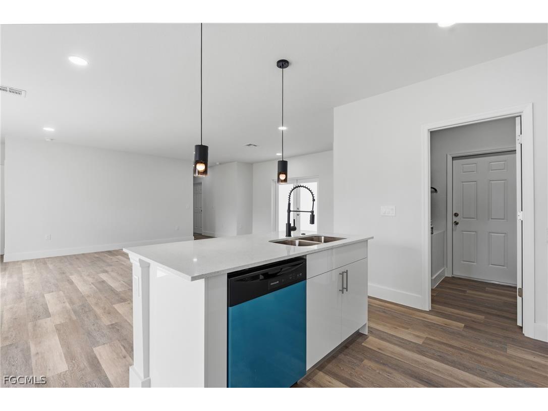 325 Hermosa Avenue Lehigh Acres FL 33974 2026012400 image14