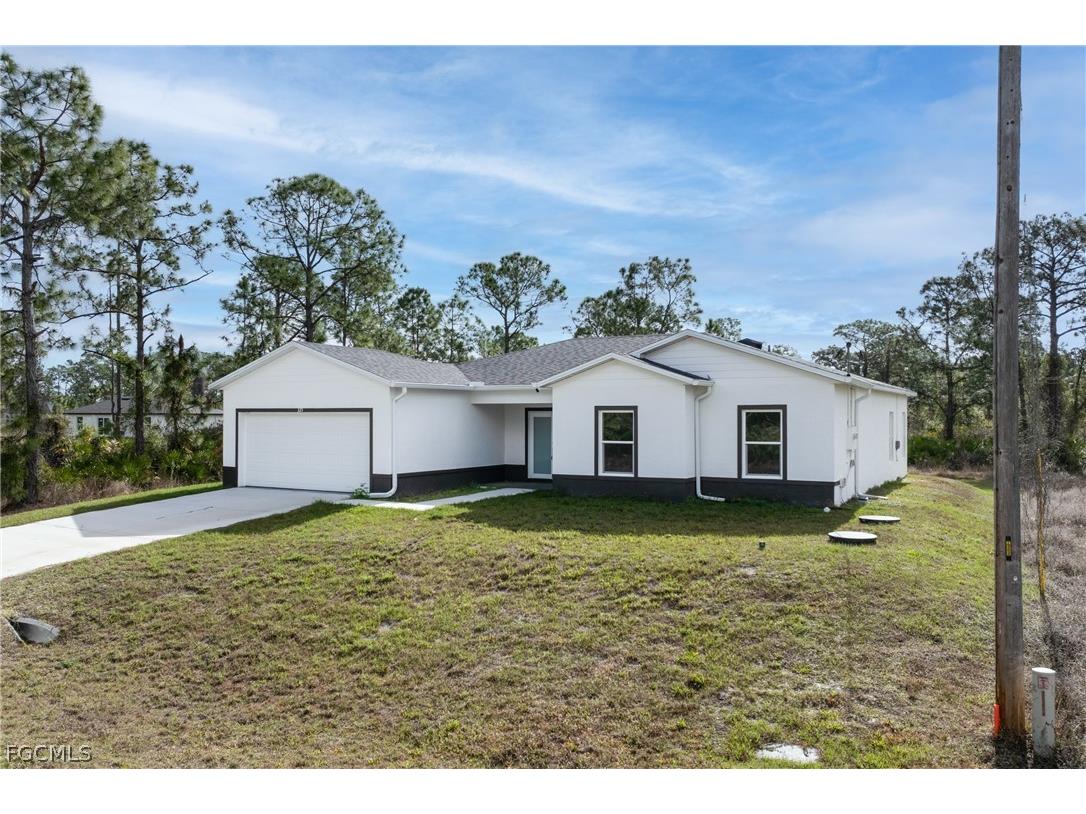 325 Hermosa Avenue Lehigh Acres FL 33974 2026012400 image2