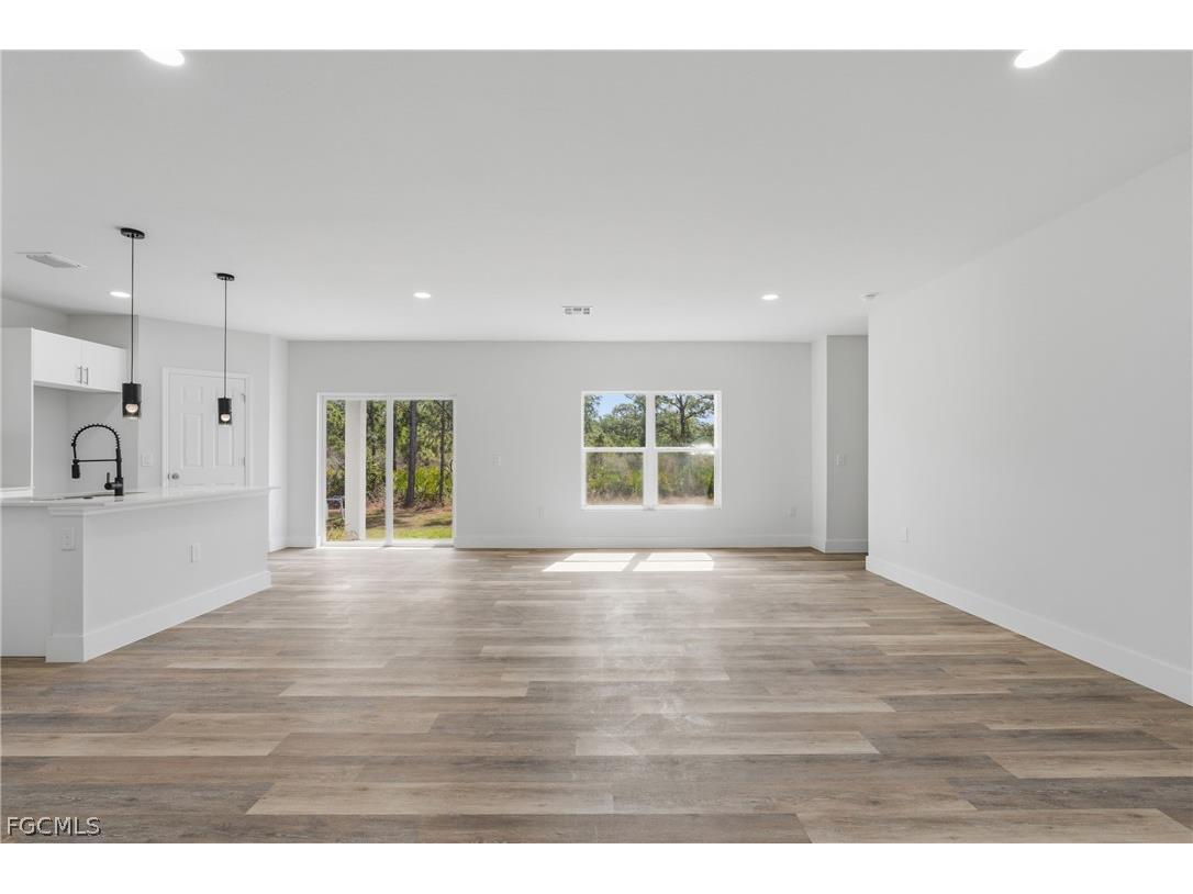 325 Hermosa Avenue Lehigh Acres FL 33974 2026012400 image7