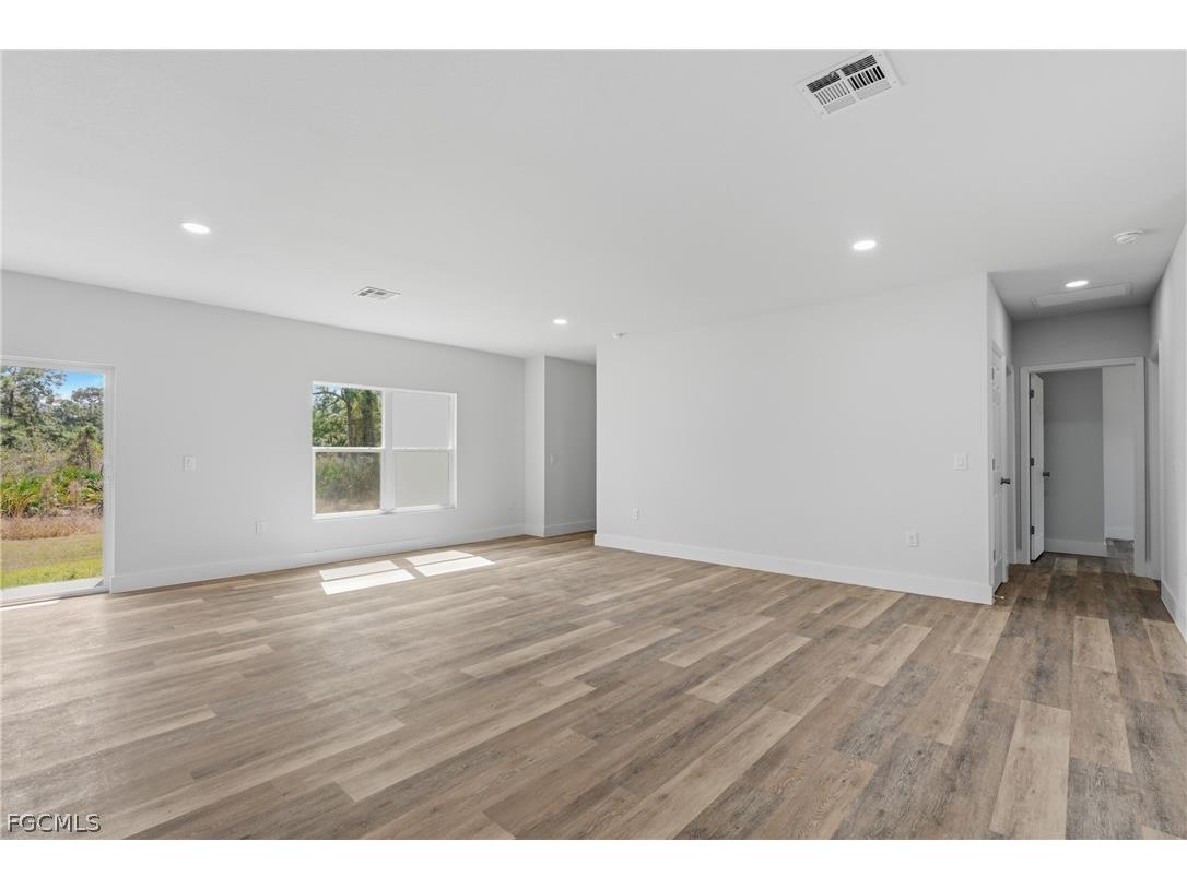 325 Hermosa Avenue Lehigh Acres FL 33974 2026012400 image8