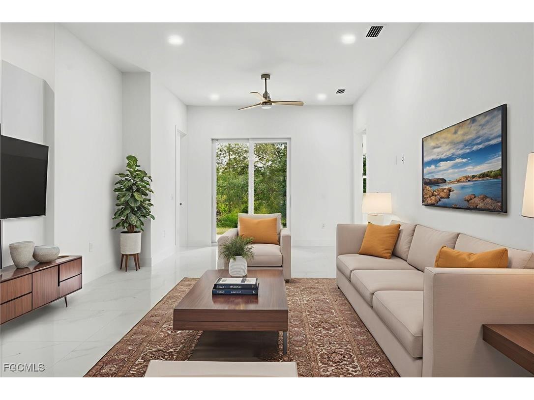 325 Lloyd Avenue S Lehigh Acres FL 33974 2025020003 image4