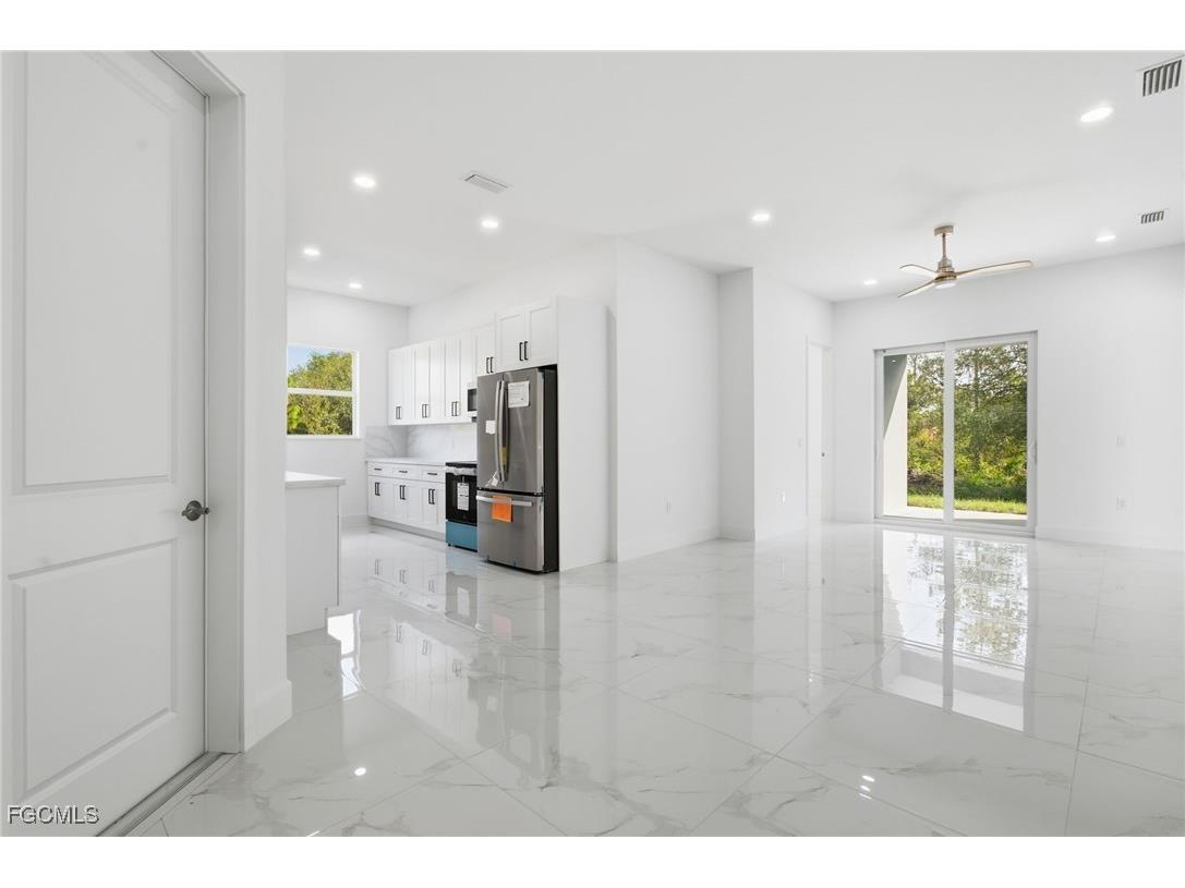 325 Lloyd Avenue S Lehigh Acres FL 33974 2025020003 image5