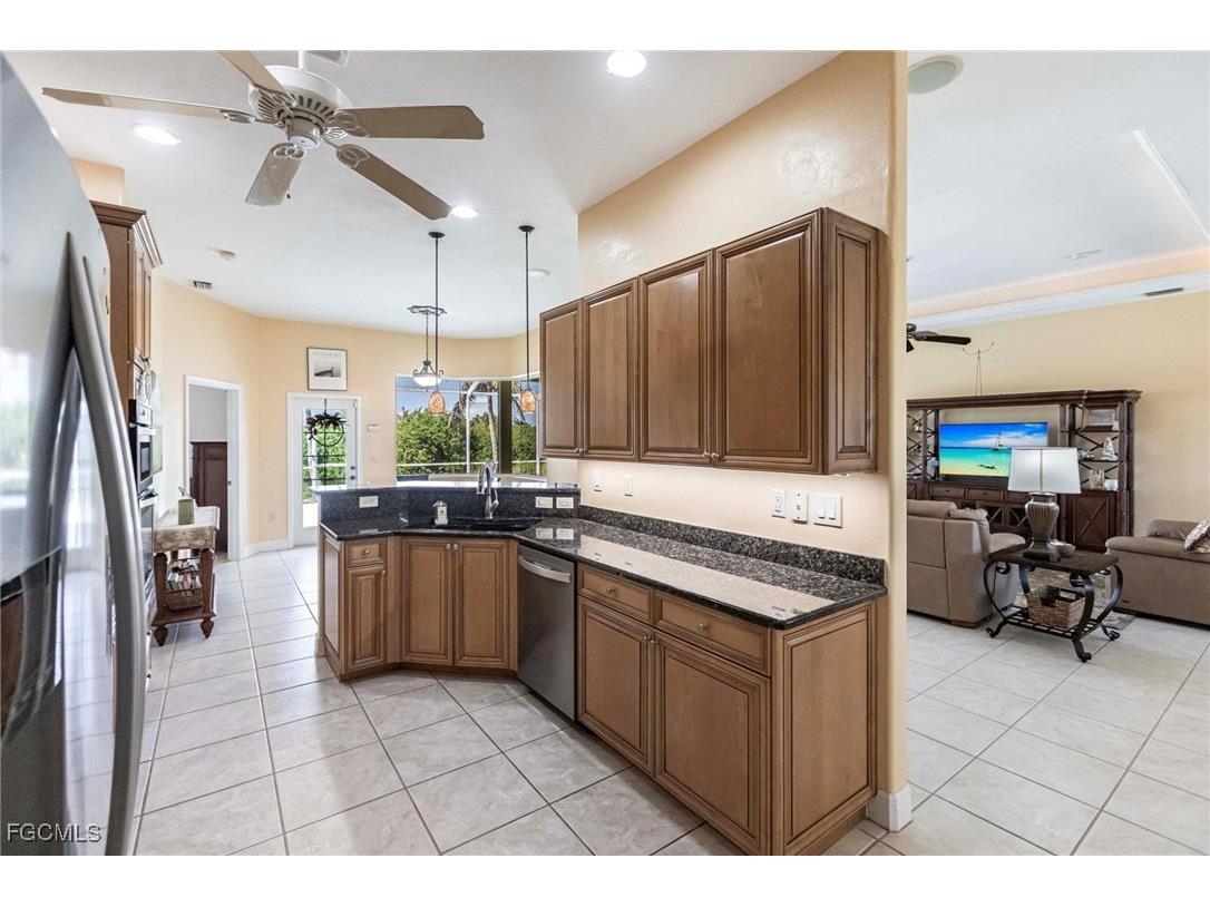 325 Madrid Boulevard Punta Gorda FL 33950 2025004534 image13